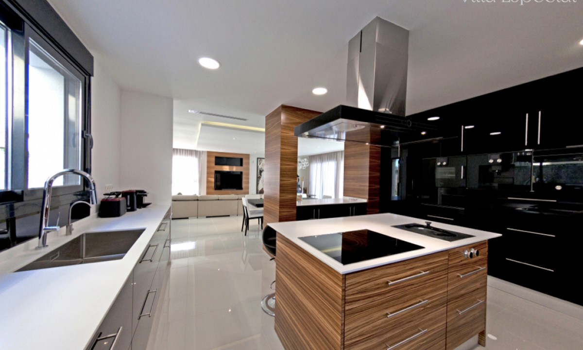 Villa - F-24 / Costa Blanca